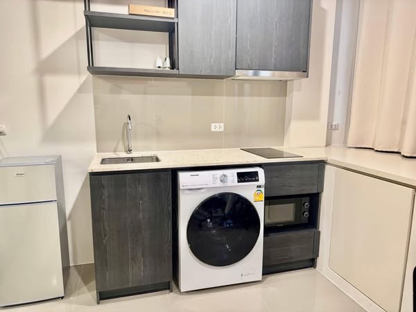 One Bedroom Condo For Rent