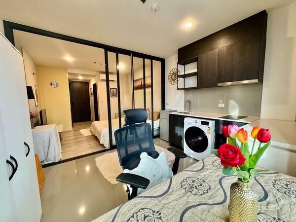 One Bedroom Condo For Rent
