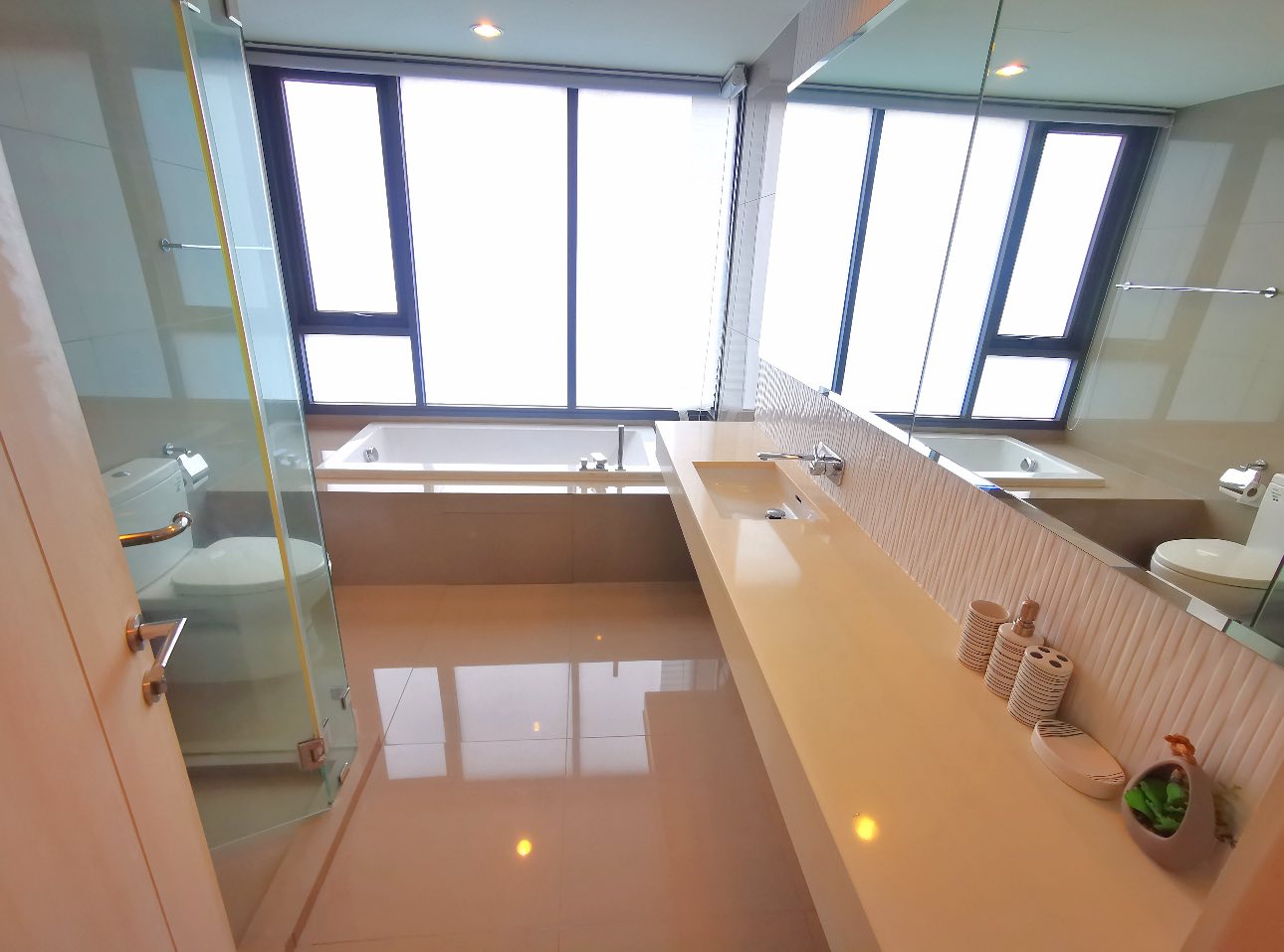 Two Bedroom Condo For Rent