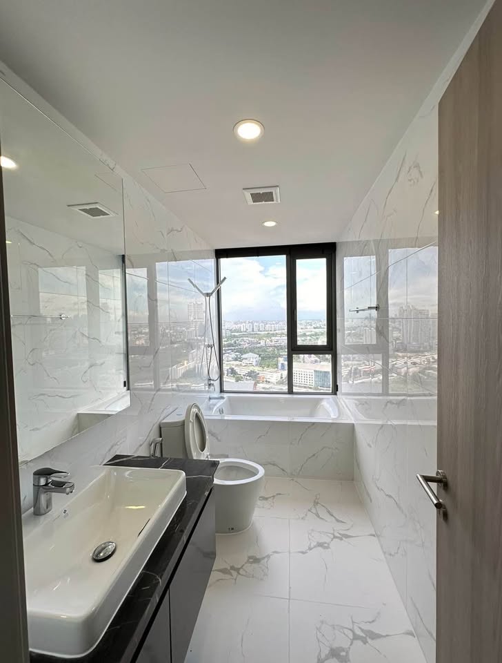 One Bedroom Condo For Rent