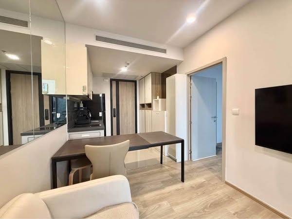 One Bedroom Condo For Rent