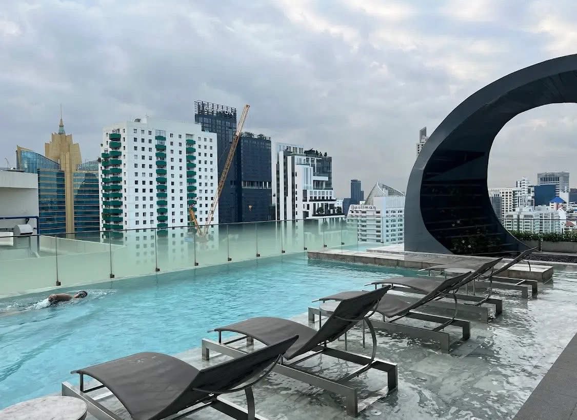 One Bedroom Condo For Rent