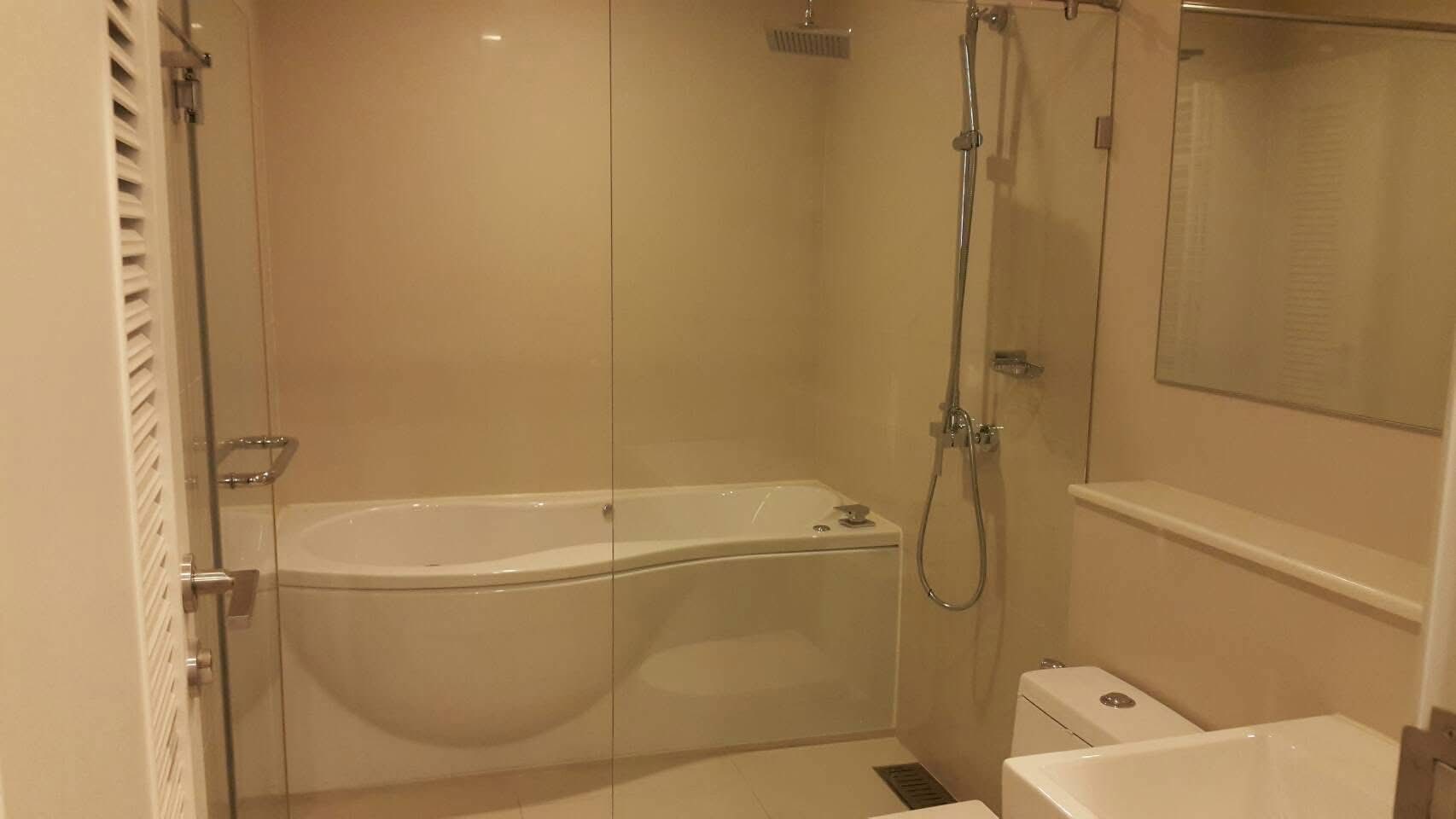 One Bedroom Condo For Rent