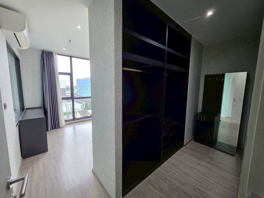 Two Bedroom Condo For Rent