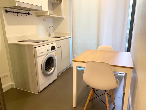 One Bedroom Condo For Rent