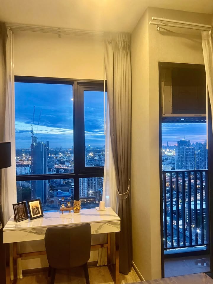One Bedroom Condo For Rent