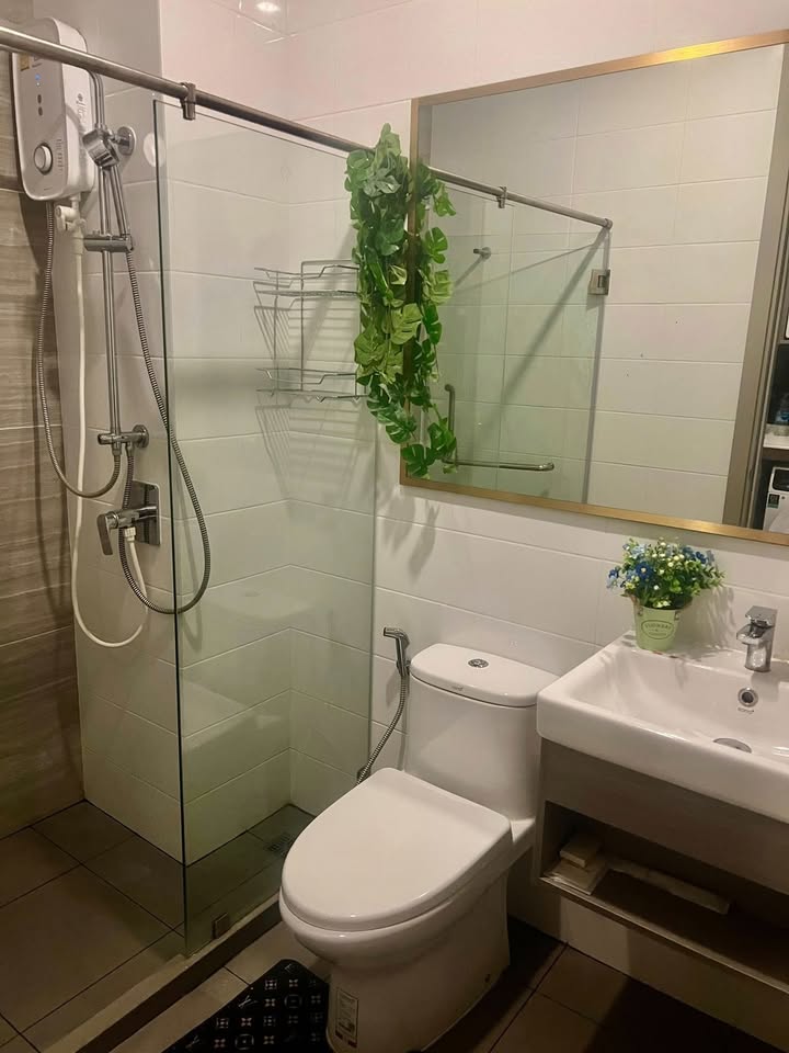 One Bedroom Condo For Rent