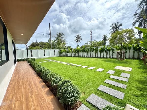 Detached House For Sale