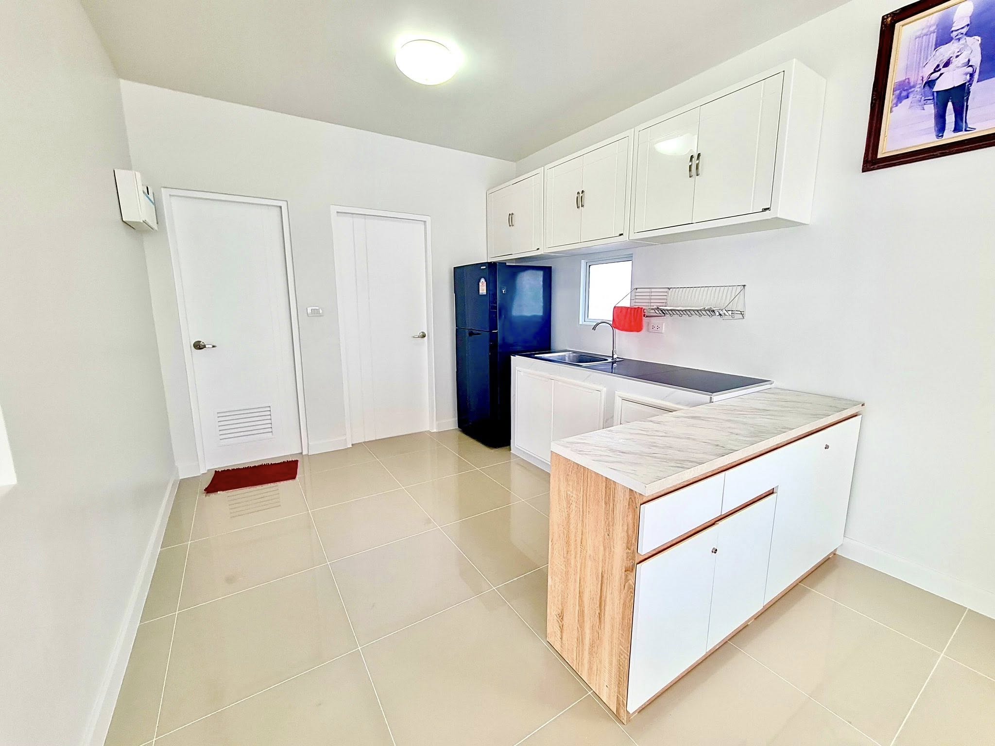 Detached House For Rent