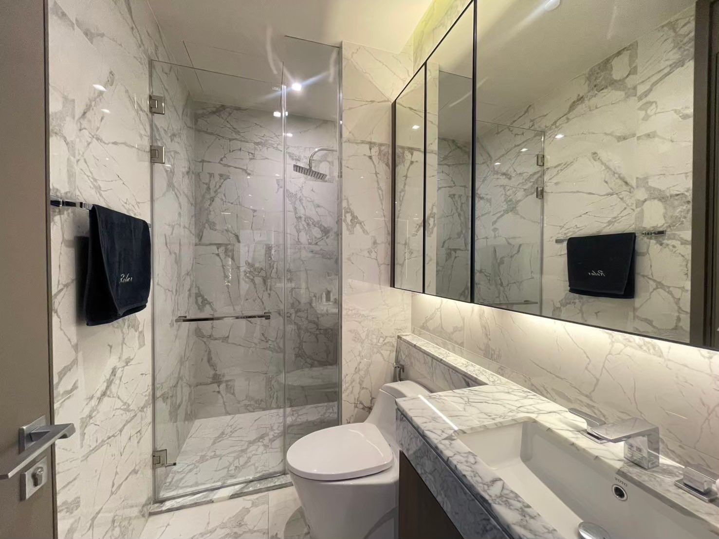 Two Bedroom Condo For Rent