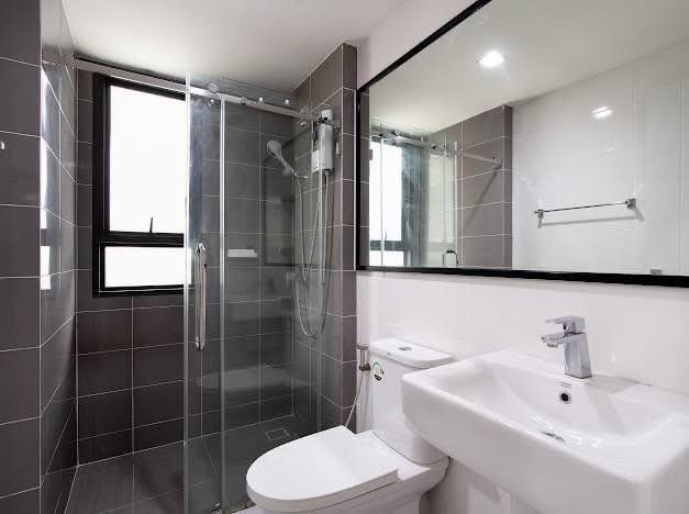 Detached House For Rent