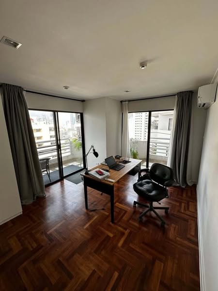 Three Bedroom Condo For Rent