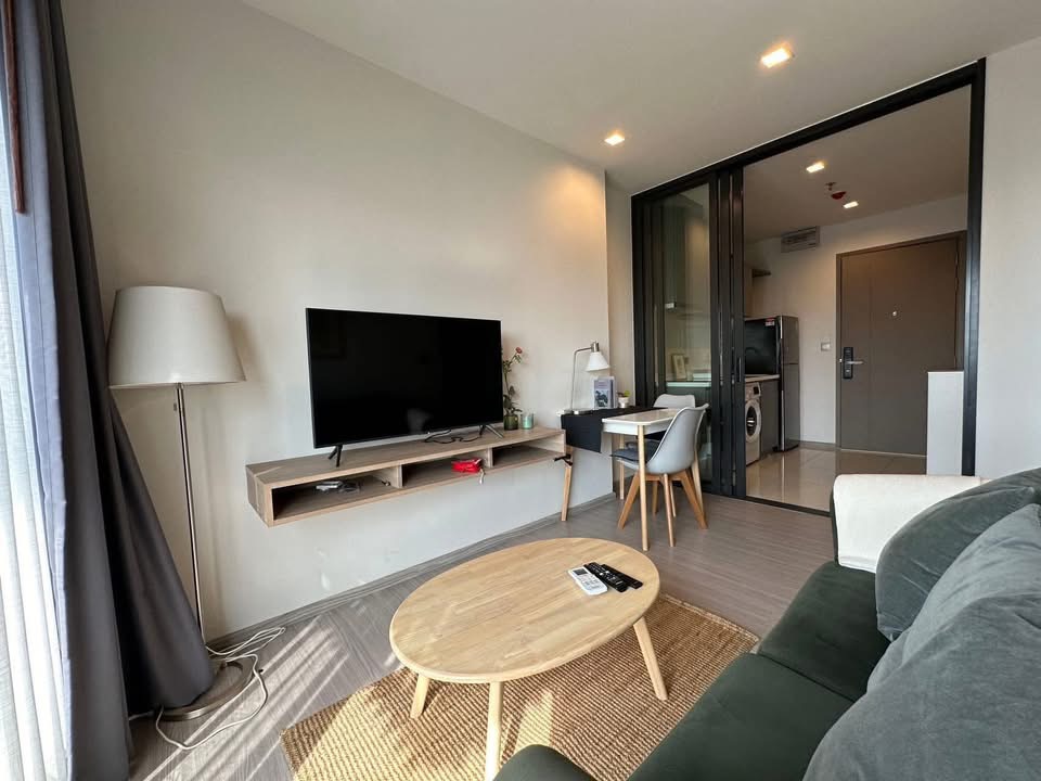 One Bedroom Condo For Rent
