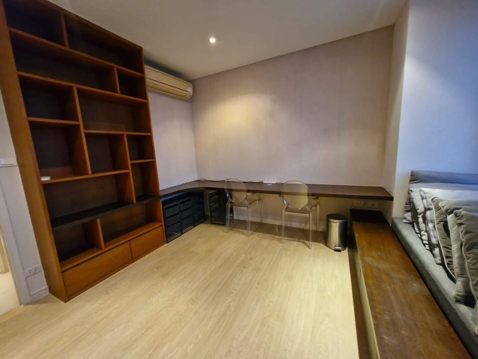 Three Bedroom Condo For Rent