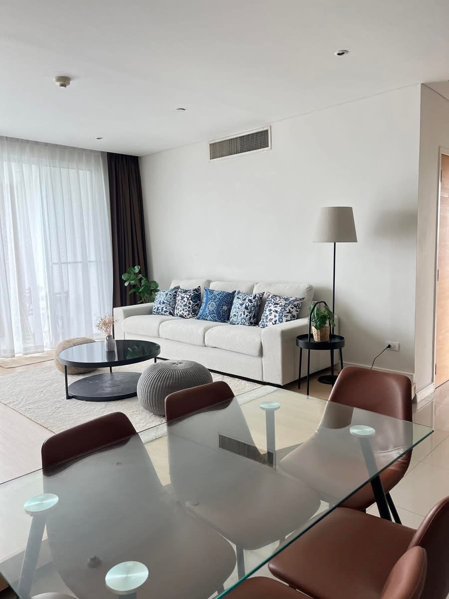 Three Bedroom Condo For Rent