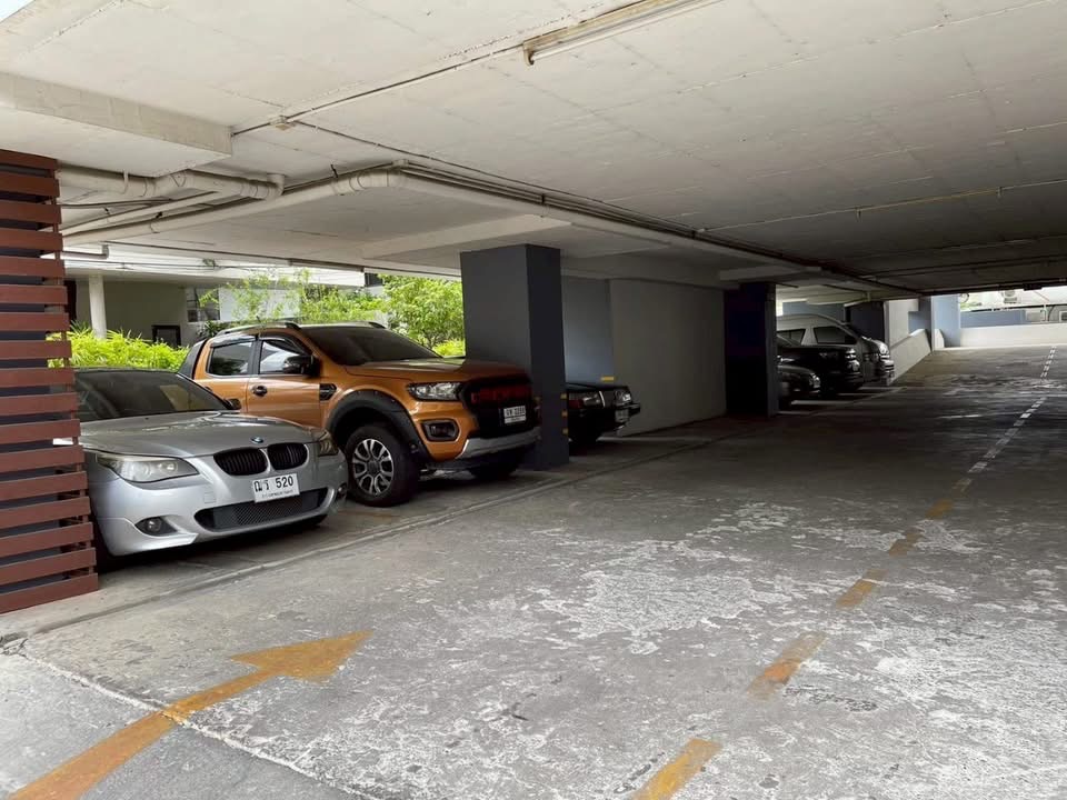 One Bedroom Condo For Rent