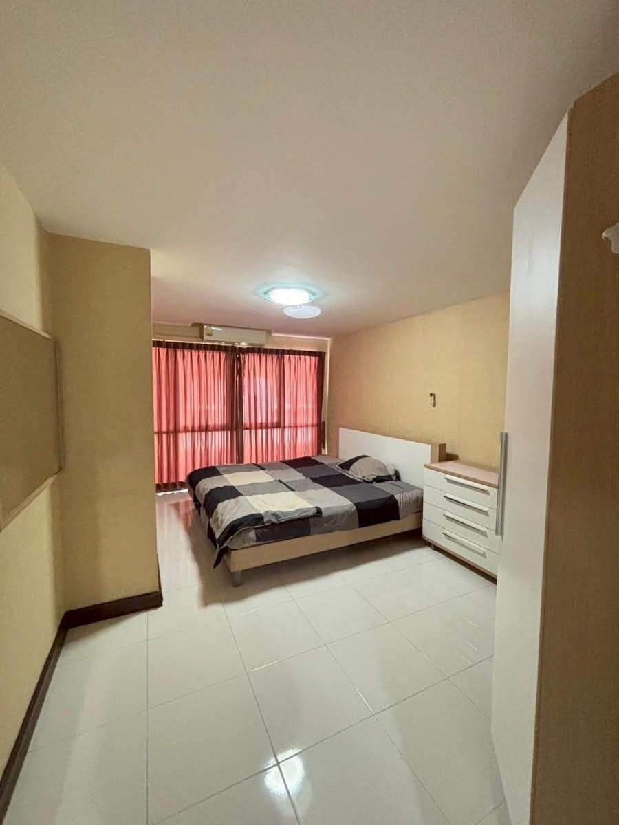 One Bedroom Condo For Rent