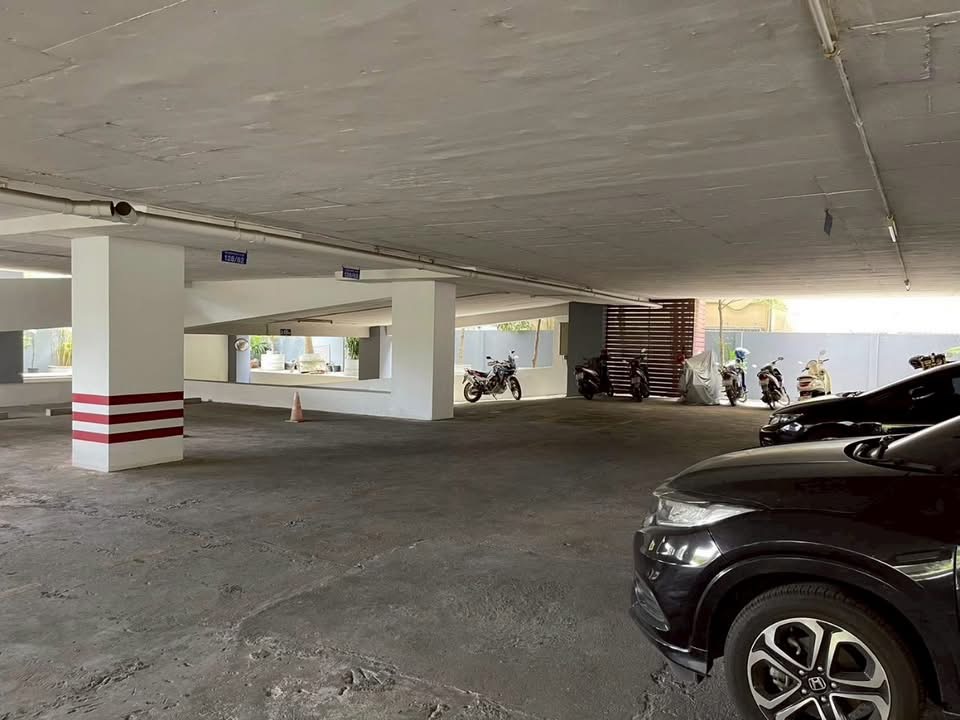 One Bedroom Condo For Rent