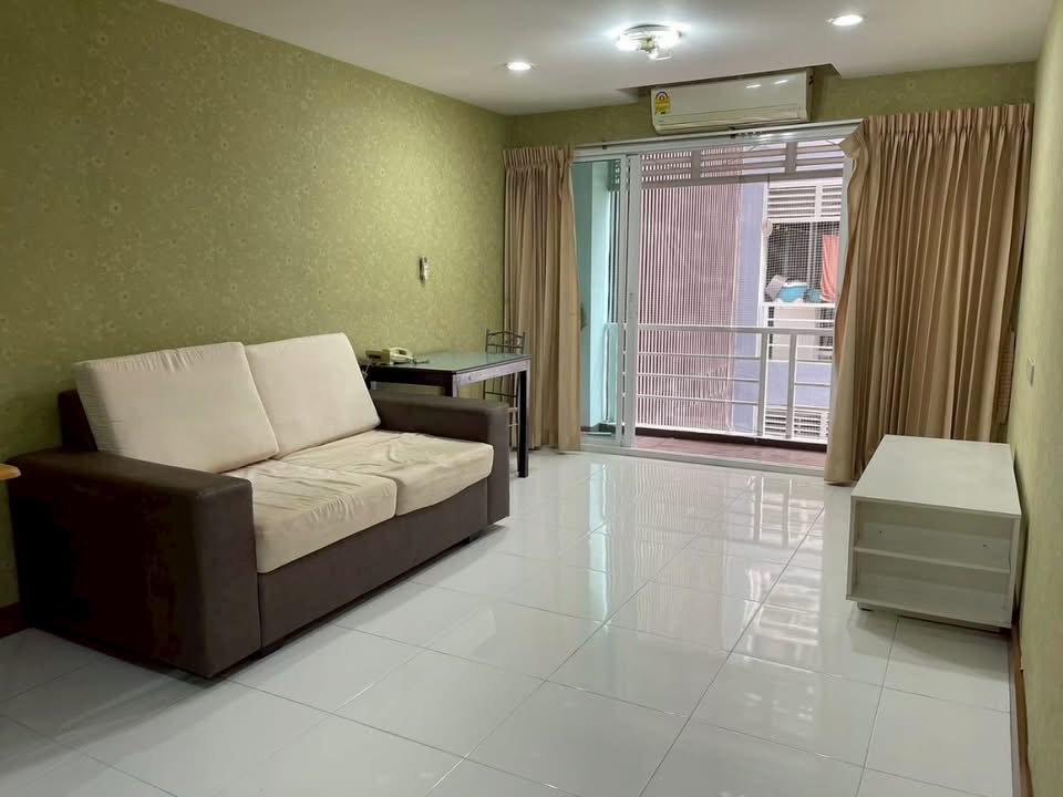 One Bedroom Condo For Rent