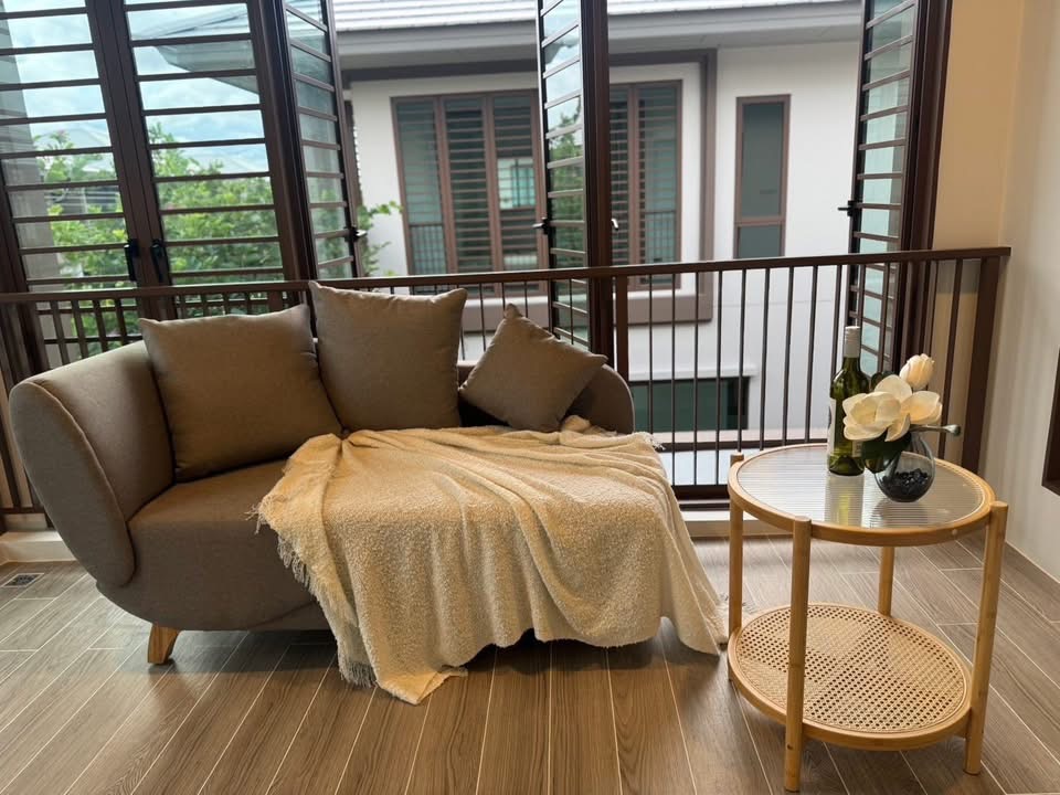 Detached House For Rent
