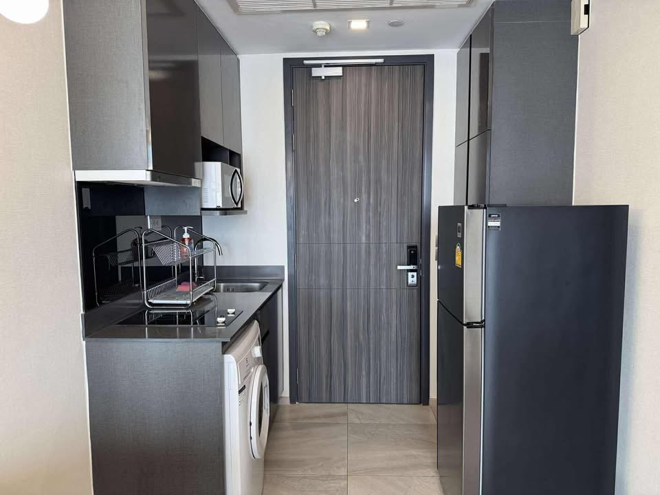 One Bedroom Condo For Rent