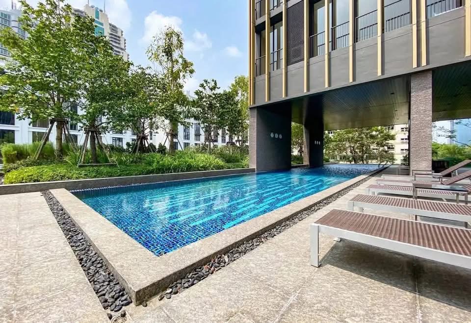One Bedroom Condo For Rent