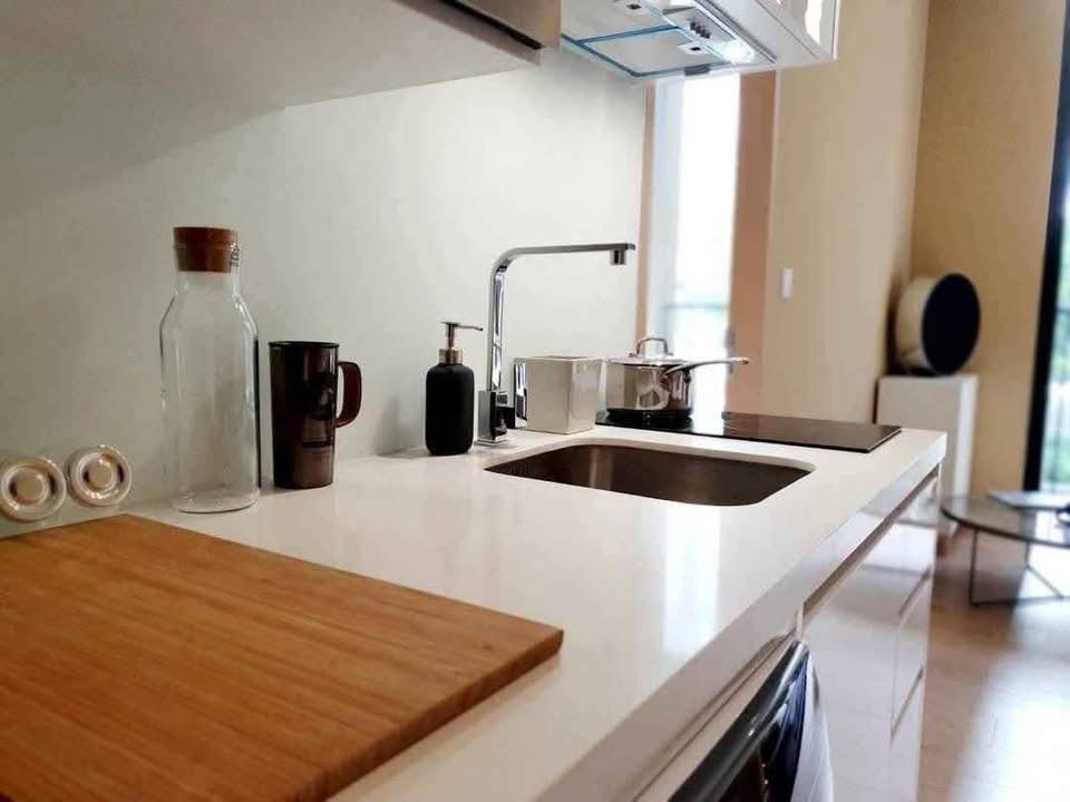 One Bedroom Condo For Rent