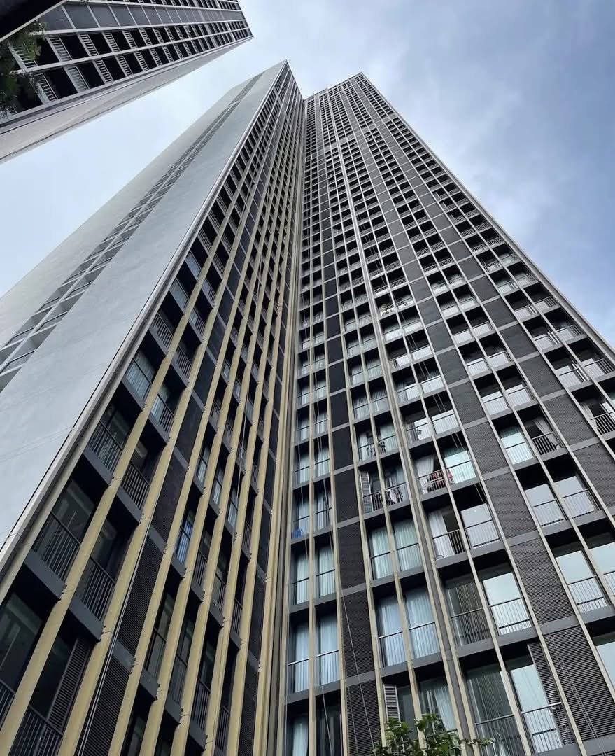 One Bedroom Condo For Rent