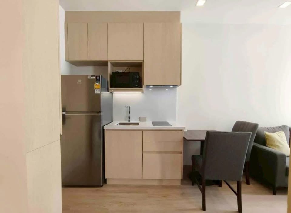 One Bedroom Condo For Rent