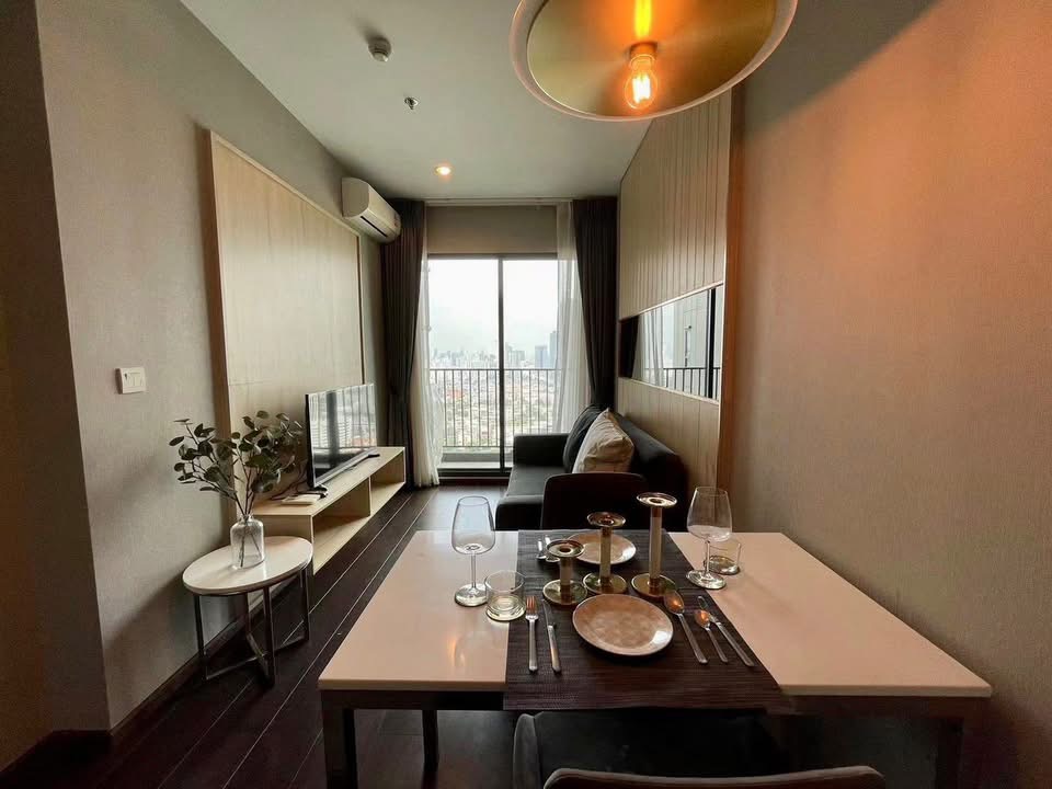 One Bedroom Condo For Rent 