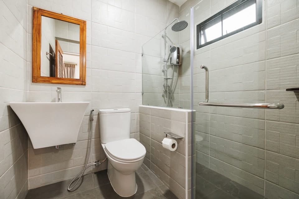 Detached House For Sale