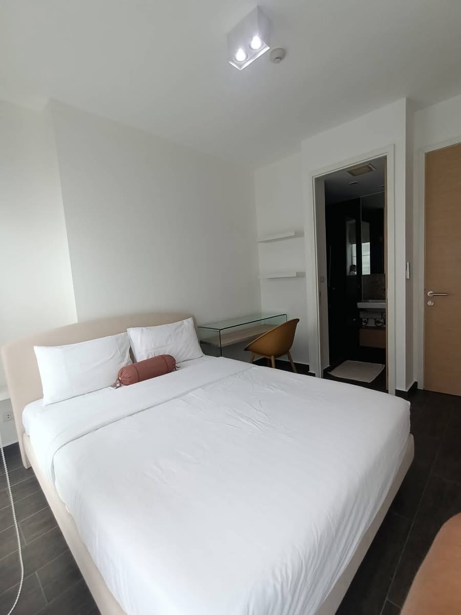 Two Bedroom Condo For Rent