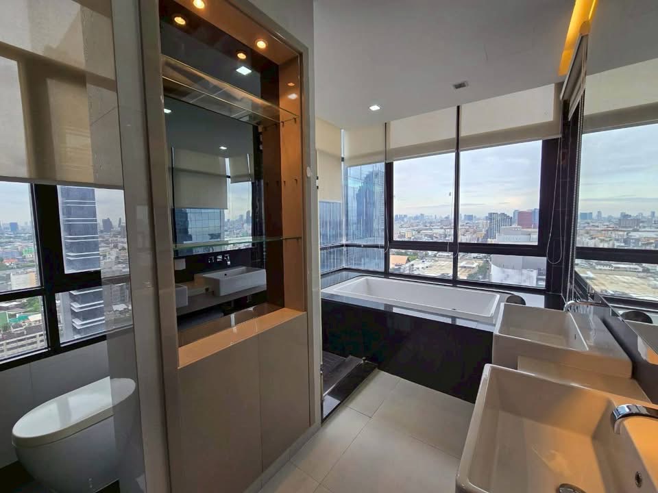 Two Bedroom Condo For Rent