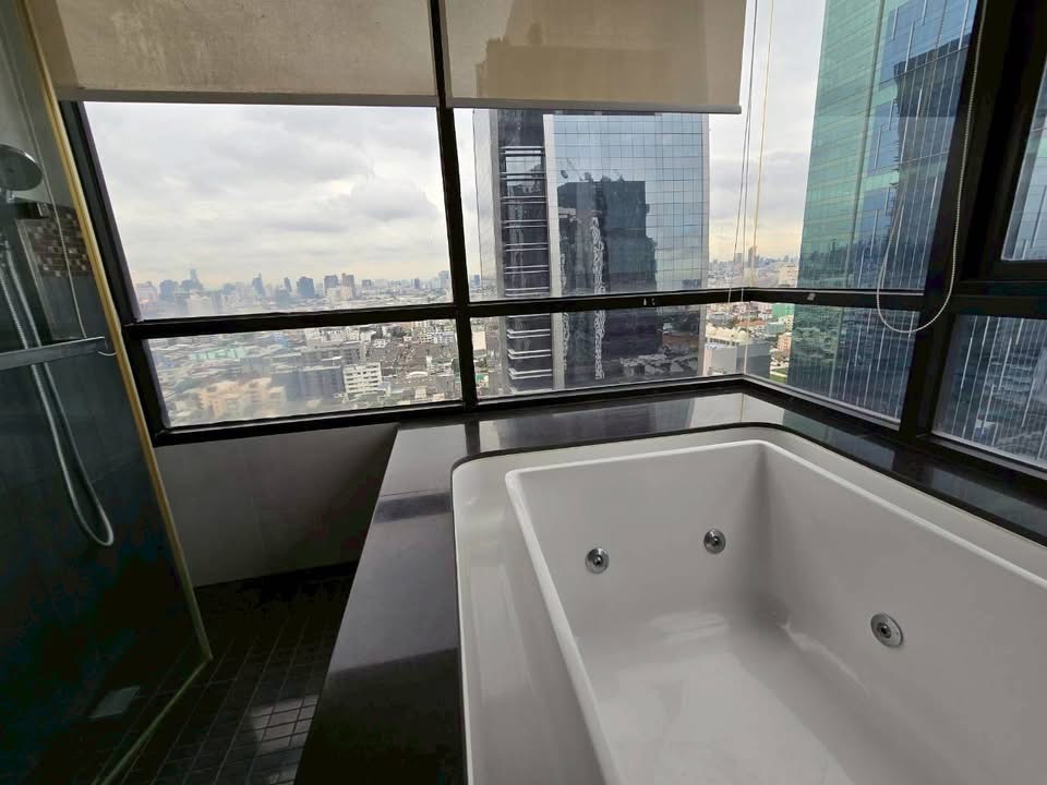 Two Bedroom Condo For Rent