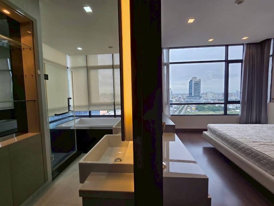 Two Bedroom Condo For Rent
