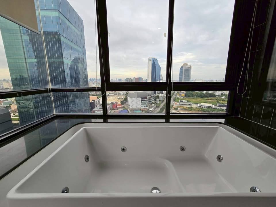Two Bedroom Condo For Rent