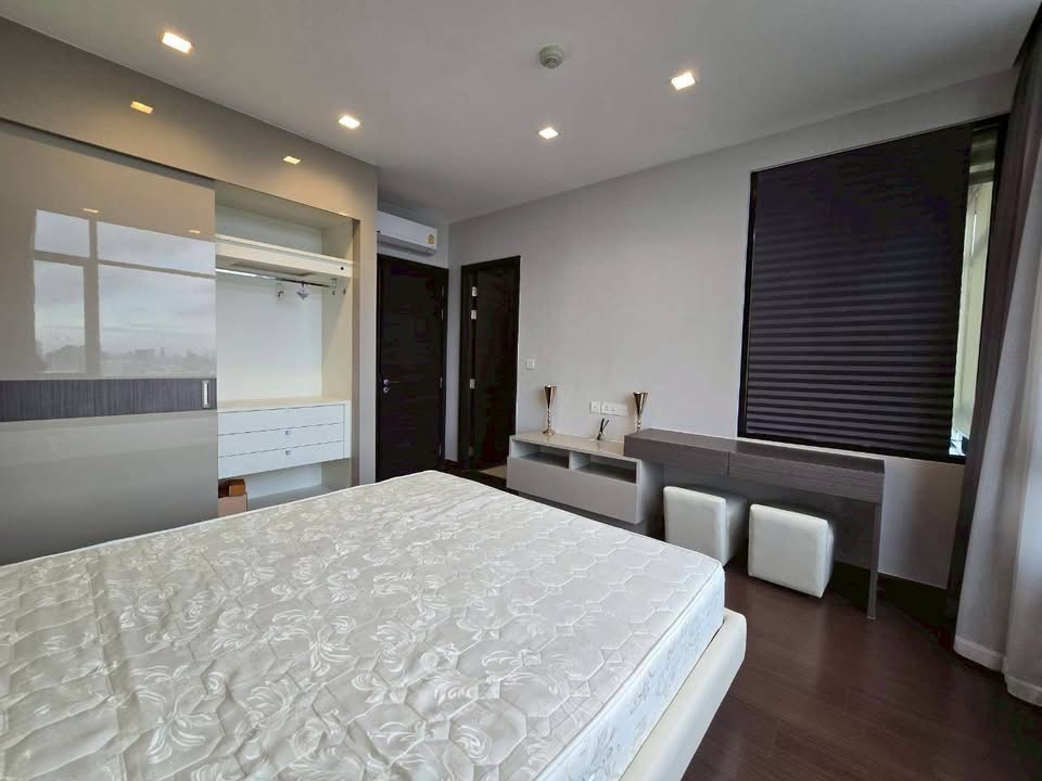 Two Bedroom Condo For Rent