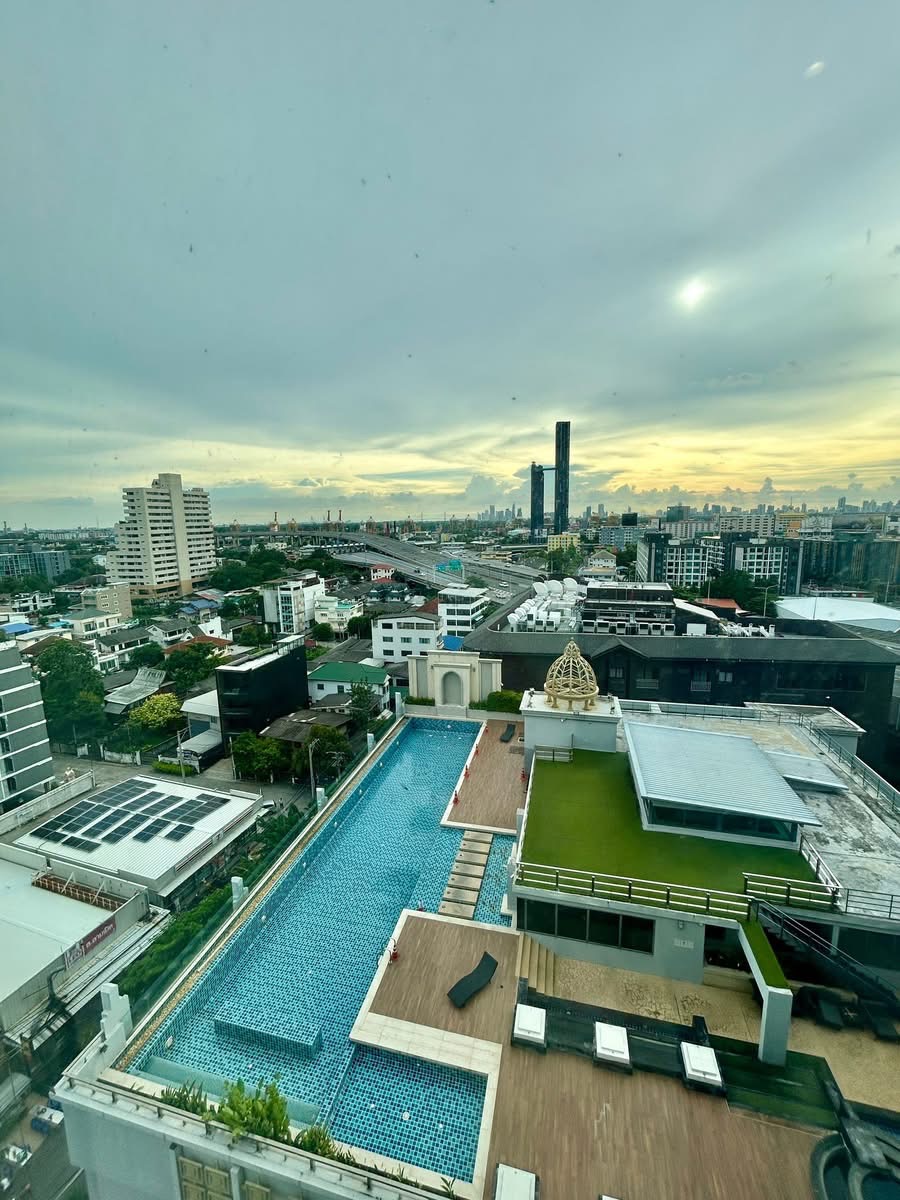 Two Bedroom Condo For Rent