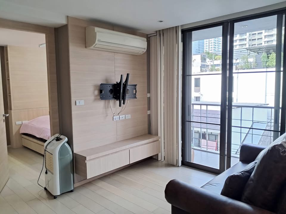 One Bedroom Condo For Rent