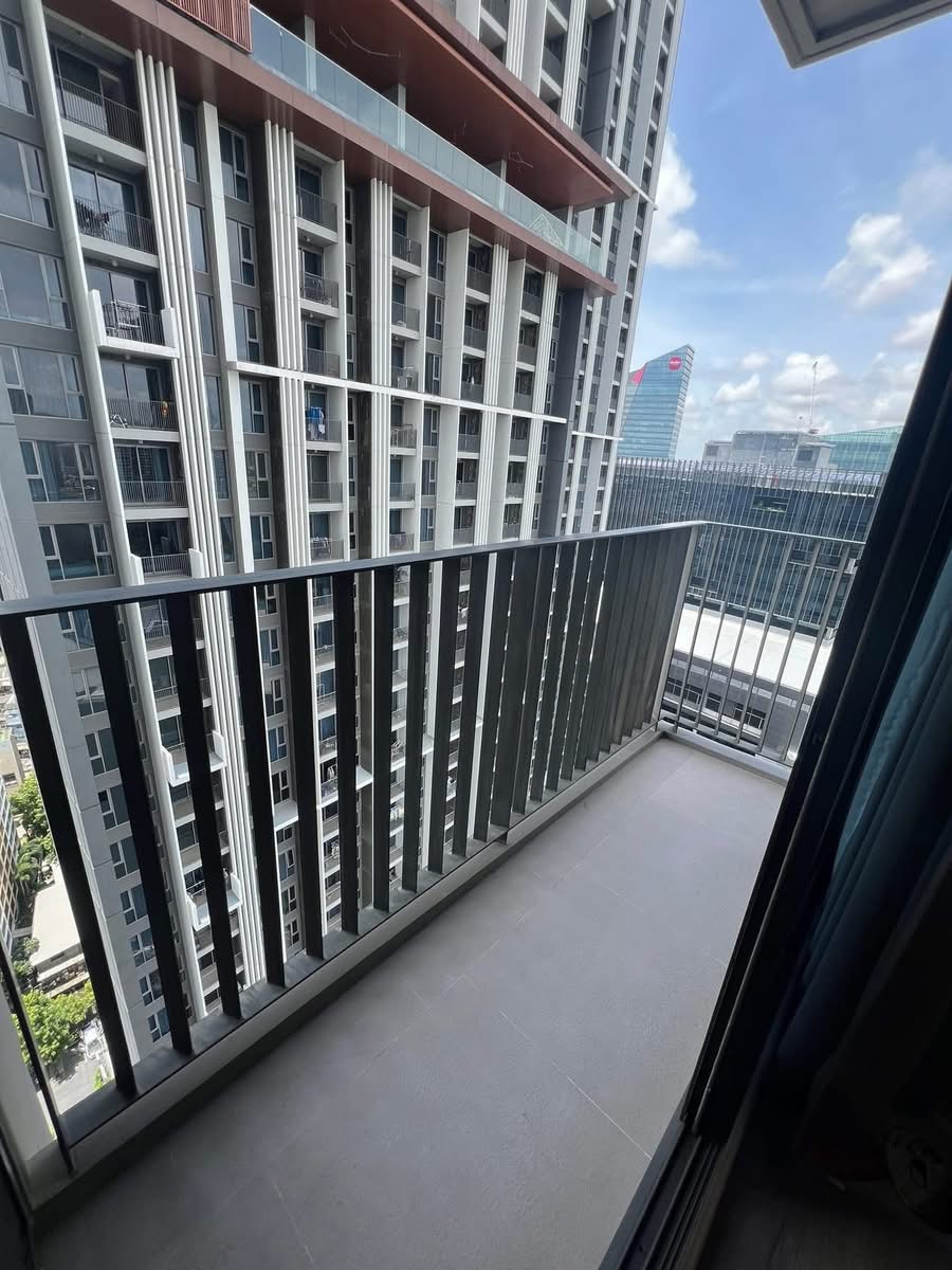 One Bedroom Condo For Rent 