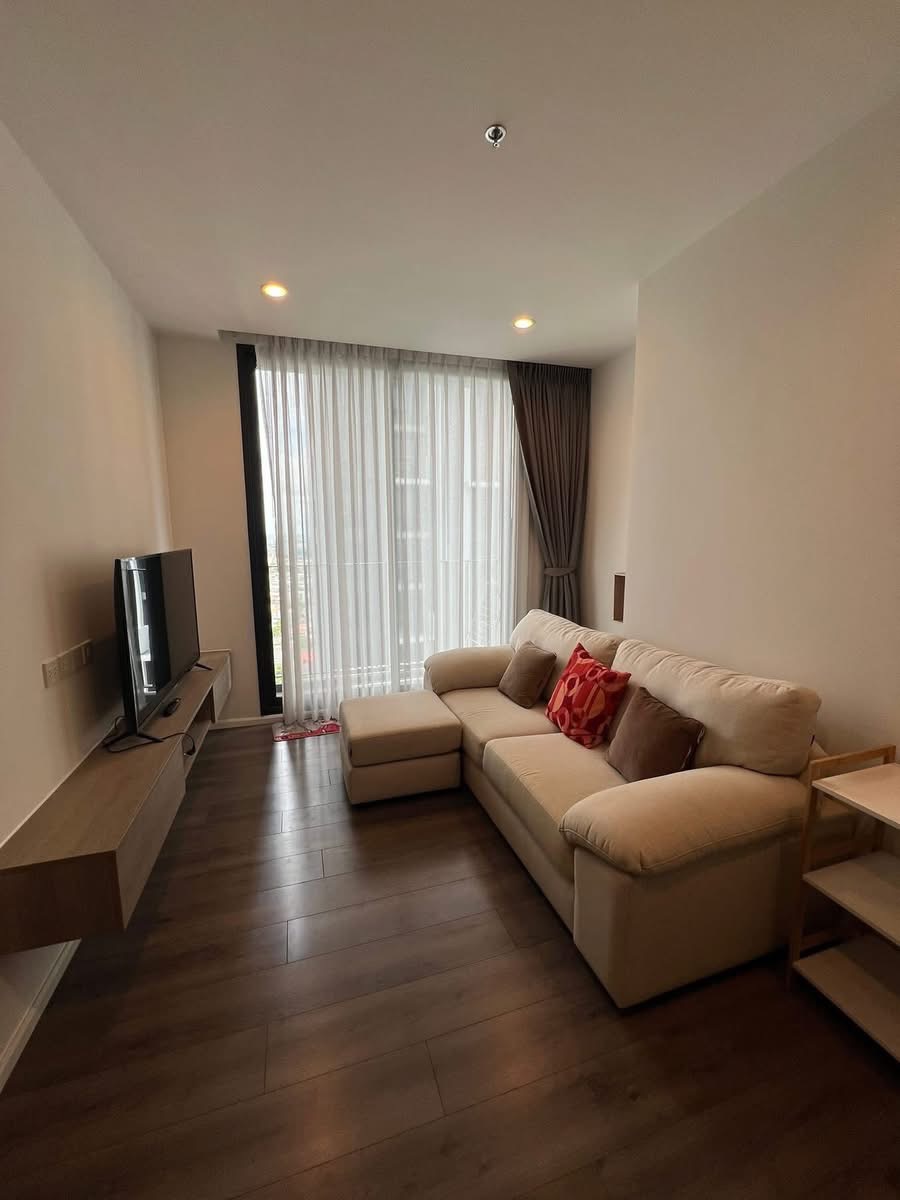 One Bedroom Condo For Rent 