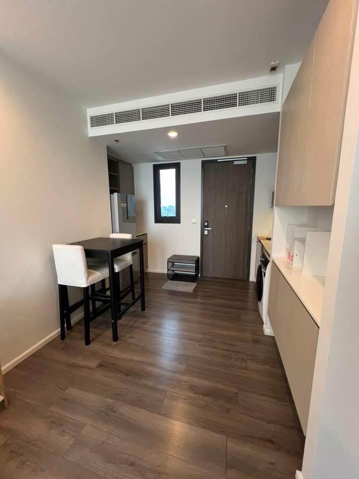 One Bedroom Condo For Rent 