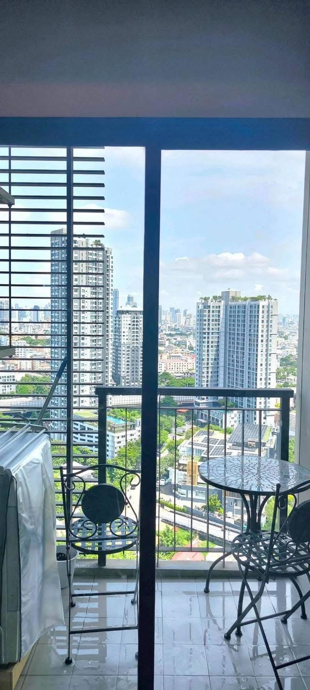 One Bedroom Condo For Rent