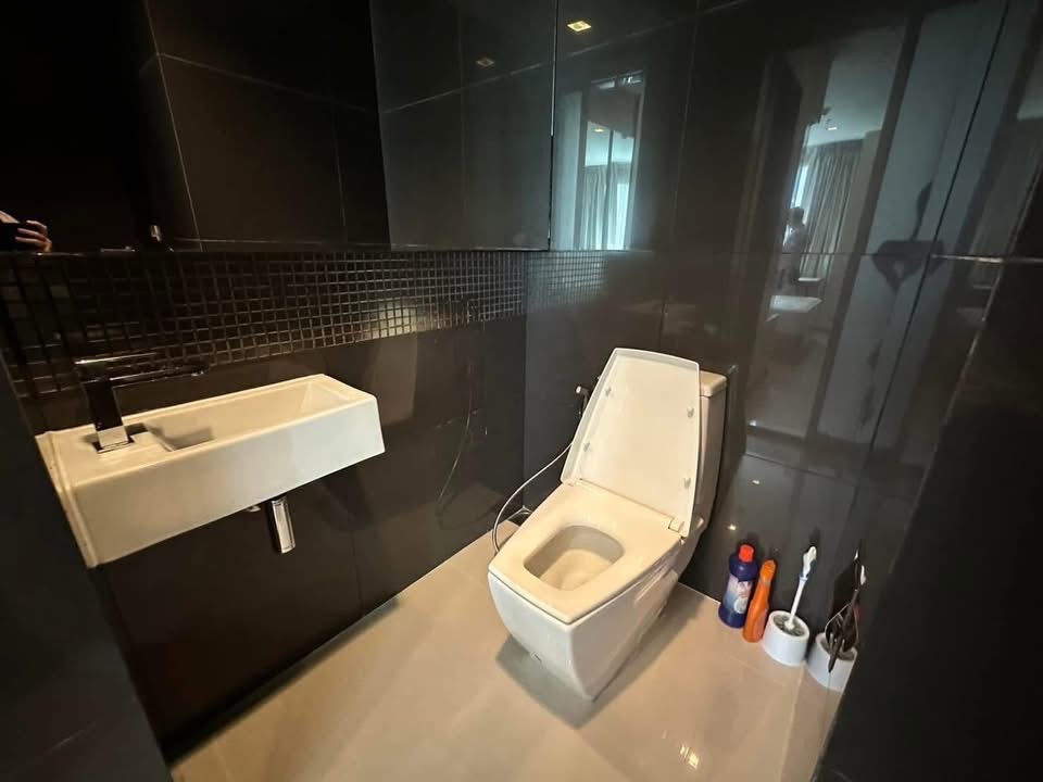 One Bedroom Condo For Rent