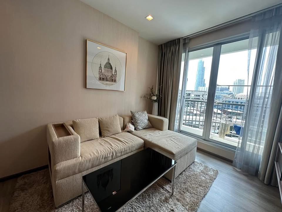 One Bedroom Condo For Rent