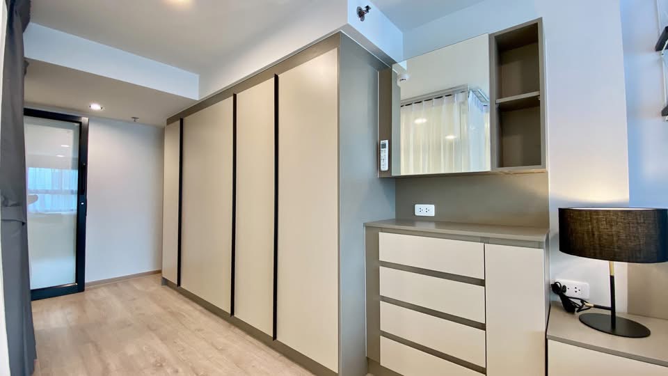 Two Bedroom Condo For Rent 