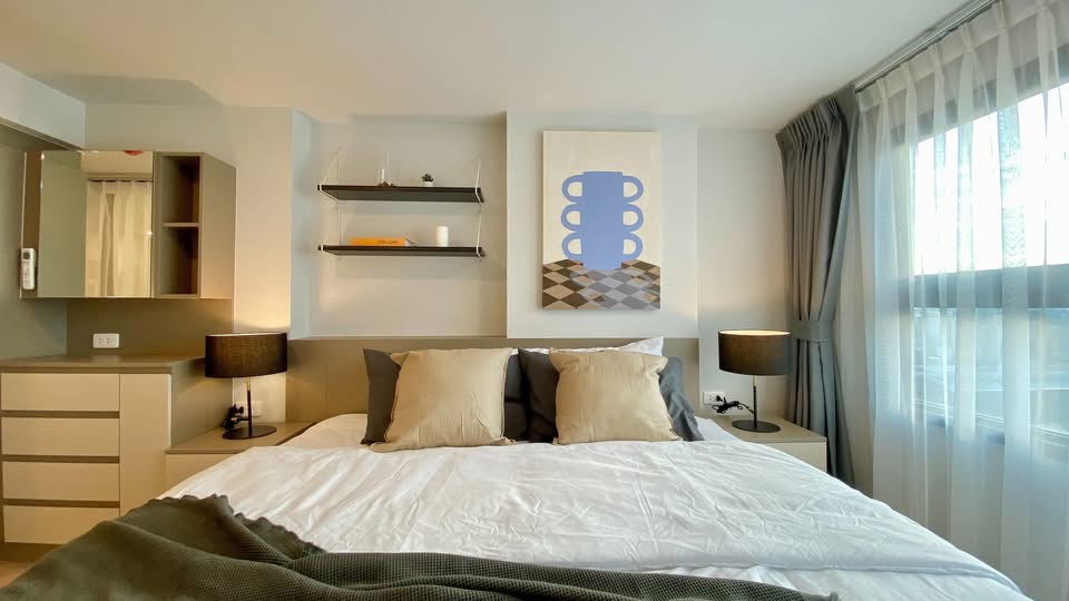 Two Bedroom Condo For Rent 