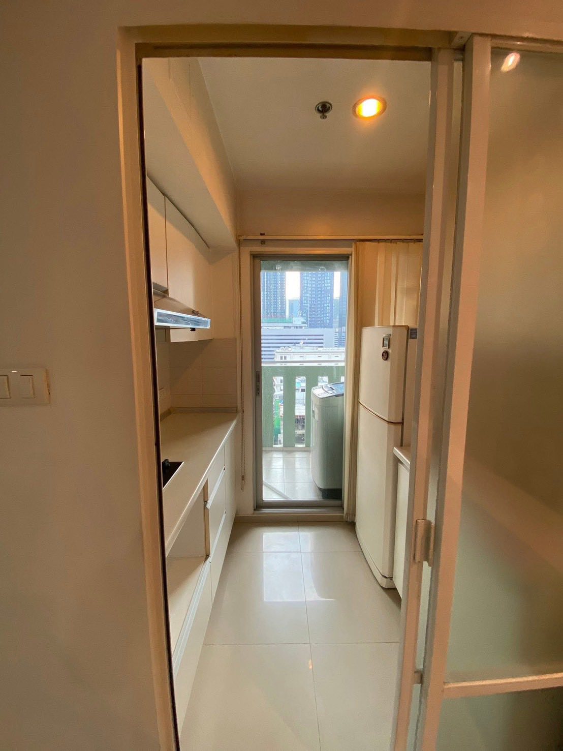One Bedroom Condo For Rent