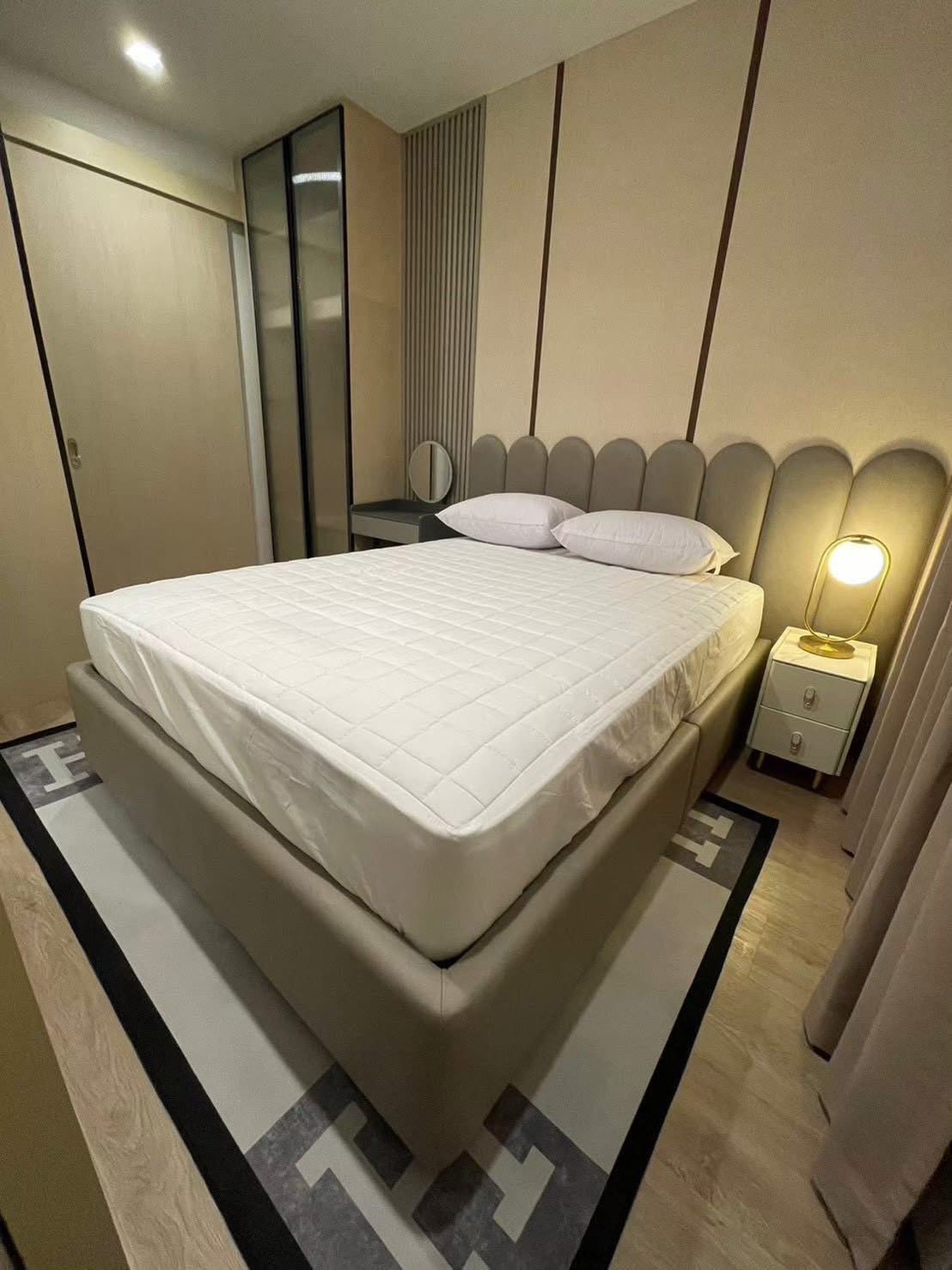 One Bedroom Condo For Rent