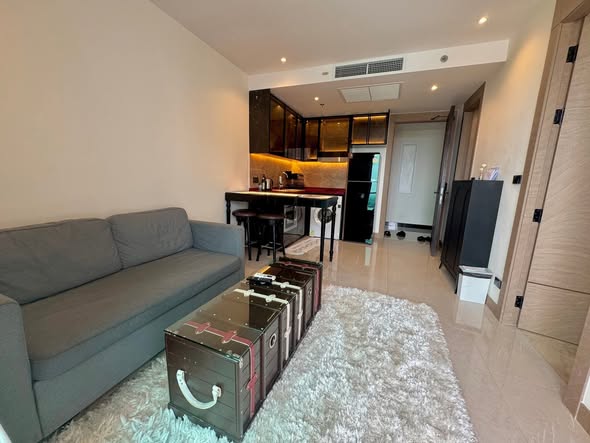 One Bedroom Condo For Rent